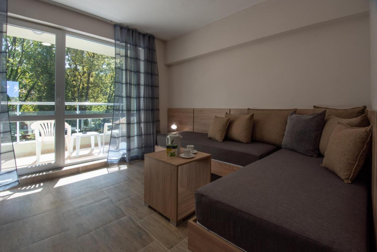 Ariana Hotel Kiten  Eksteriør billede